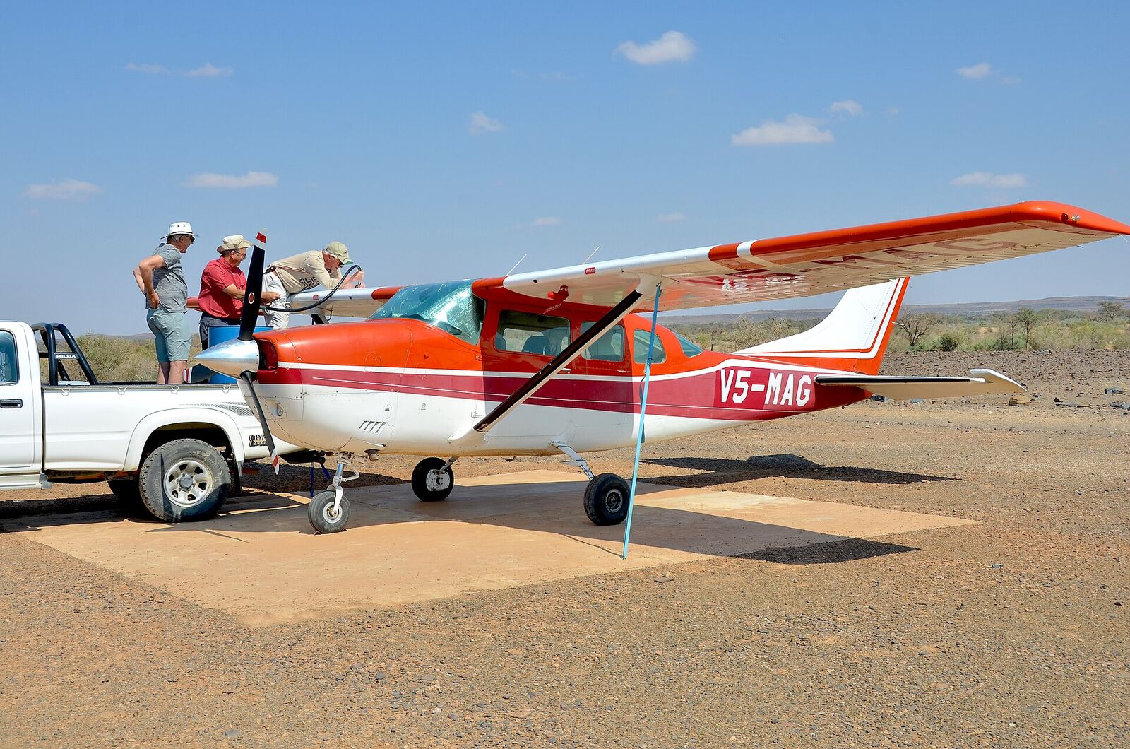 Small aircraft used for scenic or charter travel